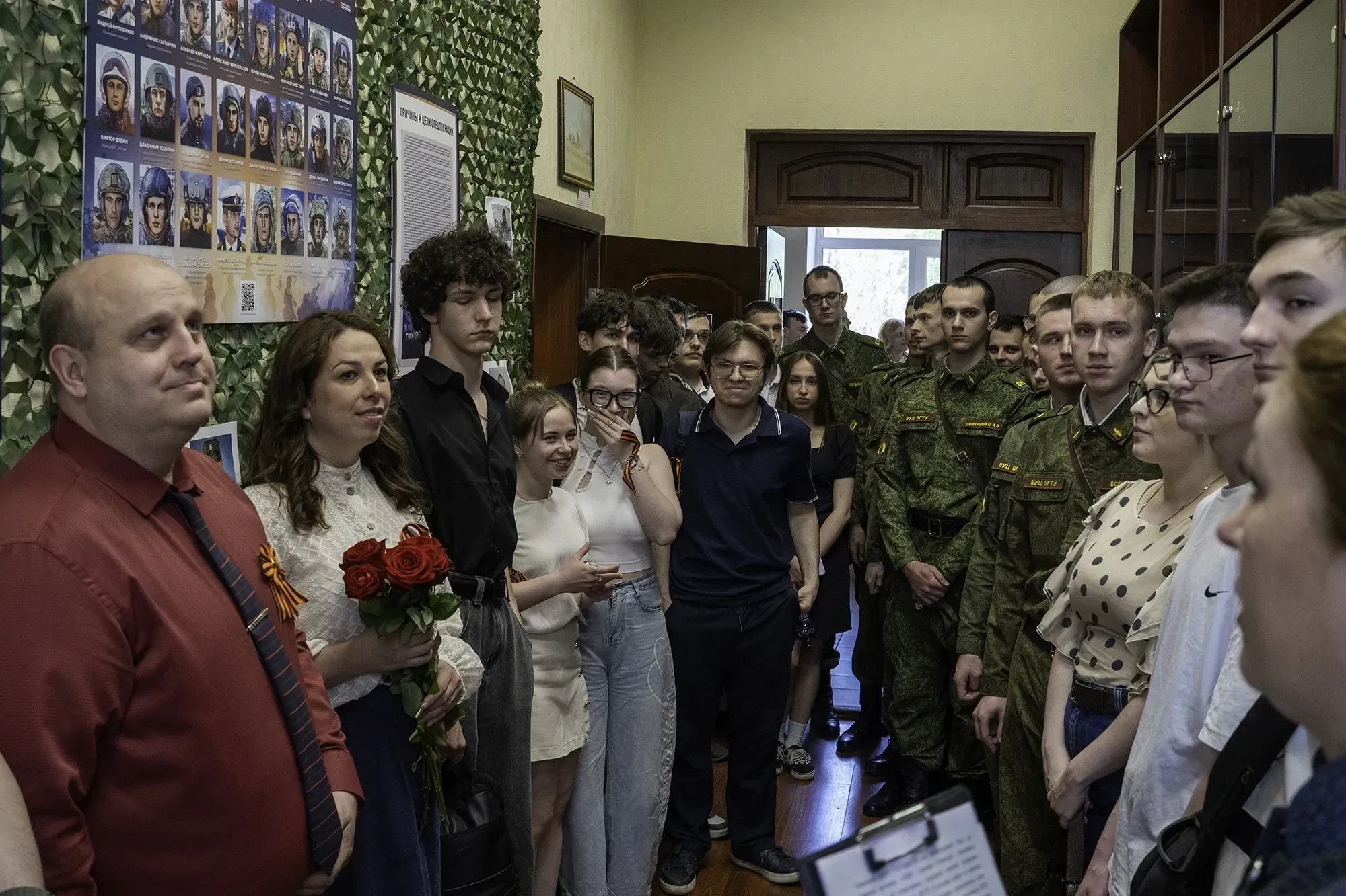Руководитель епархиального отдела по культуре принял участие в открытии выставки «СВО. Zащитники Отечества»